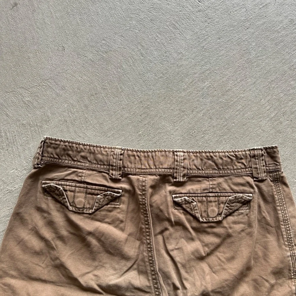 Vintage Nike ACG Cargo Shorts Size 34 Brown All Conditions Gear Outdoor Hiking